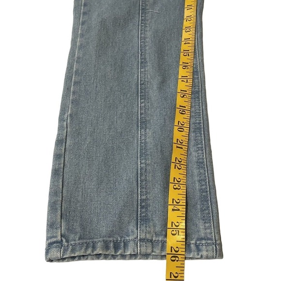 Forever 21 Tapered Leg Mom Denim Jeans Blue Light Wash Size 26 High Wais… - Picture 5 of 7